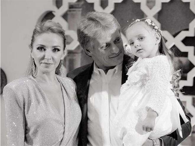 Татьяна Навка и Дмитрий Песков с дочкой Надей