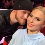 Відео: дворічна дочка Палажки вчиться кататися на ковзанах