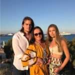 Всією сімєю: внучка Софії Ротару відзначила 18-річчя в Лондоні