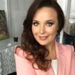 Оксана Федорова поділилася сімейними рецептами краси від бабусі і мами