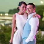 Алсу приміряла плаття з паперу, зроблене дітьми