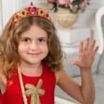 Дочка Жасмін захопила своєю грою на фортепіано