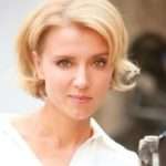 Краса – це сімейне: Ксенія Алфьорова показала спільне фото з мамою і бабусею