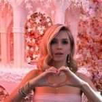 Як близнята: Віра Брежнєва і Олена Пермінова влаштували фотосесію на пляжі