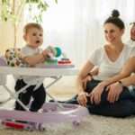 Експерти розповіли, чому використовувати дитячі ходунки небезпечно