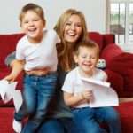 Як близнюки: сини Марії Кожевнікової вразили своєю схожістю в однакових шатах