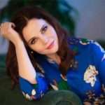 Смачно: Катерина Вуличенко поділилася перевіреним рецептом млинців ажурних