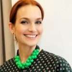 Дизайнер Таша Строга пояснила, як носити спідницю-плісе, щоб вона не повнила