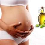 Можна мазати вагітній жінці живіт оливковою олією?
