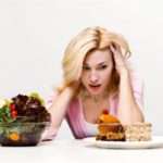 Експерт пояснив, які гормони відповідають за шкідливі звички в харчуванні