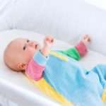 Скільки зберігається рефлекс Моро у новонароджених