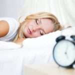 Експерти: недосип викликає ризик ожиріння