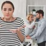 Свекруха взяла онучку на руки лише для того, щоб з нею сфотографуватися