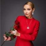 Динозаври та каруселі: Тетяна Навка разом з донькою відвідала парк розваг