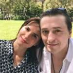 Ні дня без творчості: 5-місячний син Сергія Безрукова грає з татом на фортепіано