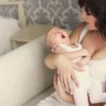 Лікар-сомнолог пояснив, що робити, якщо новонароджений переплутав день і ніч