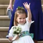 Принцеса Шарлотта носить спідницю, як у Єлизавети II в дитинстві
