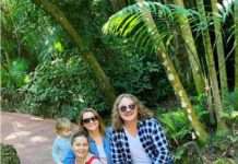 Татусеві красуні: Ігор Ніколаєв опублікував фото з обома дочками