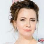 Ксенія Лаврова-Глінка показала архівне відео з новонародженим сином