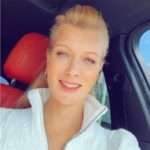 Назад у минуле: Олеся Судзиловська показала фото з мамою і новонародженим сином