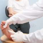 Бородавки у дітей: способи видалення