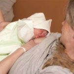 Що робити, якщо обвисли груди після пологів