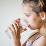 Чому дитина багато пє води