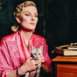 Вінтажне відео: Рената Литвинова показала фешн-фільм з донькою