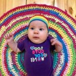 Майстер-клас: старі футболки перетворюються… в чудовий килимок для дитини