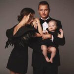 Татова вболівальниця: Анастасія Костенко опублікувала миле фото з донькою і чоловіком