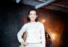 “нічим було платити няні”: олена борщева пішла з comedy woman через непристойно низькі гонорари