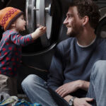 Чим займаються шведські чоловіки в декретній відпустці