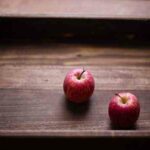 2 яблука, лист тіста і стіл випічки до чаю вже повний. Обійшлися навіть без масла