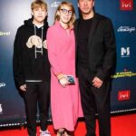 Сумки, бандити і дочка толкаліної: кого і що обговорювали на прем’єрі “і знову здрастуйте»