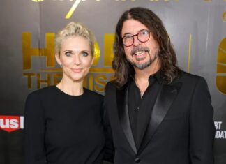 Мова тіла Дейва Грола та Джордіна Блума натякає на те, де вони перебувають після його роману