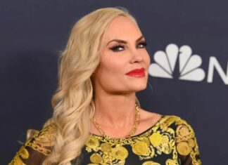 Коко А Оттенуто захищає грудне вигодовування до шести років після критики в Інтернеті