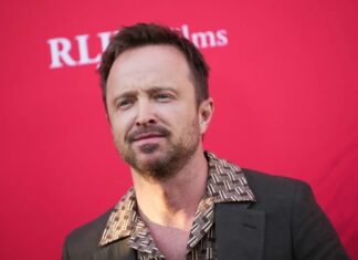 Аарон Пол із «Всі тяжкі» розкриває емоційну обіцянку, яку він дав 7-річній дочці, і люди викликають у нього великі почуття