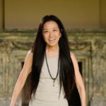 Vera Wang – зображення впевненості та позачасового стилю в нових фотографіях купальників