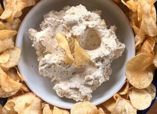 Legendární 4-složkový škeble Dip: rodinná tradice