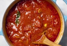 Розумами Секрет: Поліпшіть Спагетті Соус Сушеними Шіїтаке