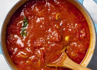 Sekret Umami: Ulepsz sos do spaghetti za pomocą suszonego shiitake