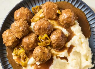 Klopsiki Mississippi: przepis na wolnowar o pikantnym smaku