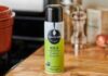 Скляний розпилювач для оливкової олії замінює аерозольні балончики на кухнях