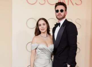 Chris Evans e Alba Baptista refutam rumores de separação com aparição pública