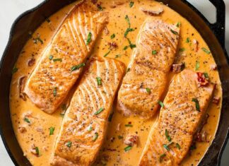 Marry Me Salmon: Sentuhan Satu Pan yang Dekaden pada Viral Klasik