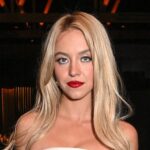 Сідні Суїні використовує провокаційні образи для просування свого нового бренду SYRN