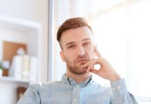 Чому жінки втрачають інтерес: нарцис, нудний тип і гравець