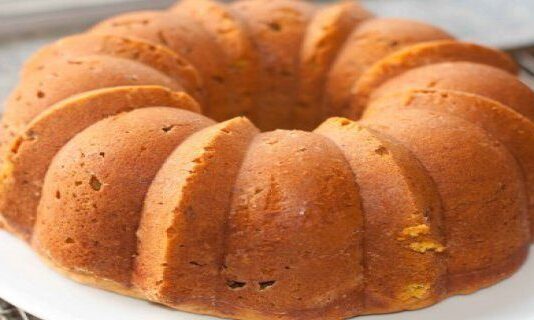 Чому гарбузовий пиріг з волоськими горіхами – золотий стандарт для вашого золотого весілля