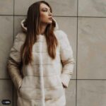Еволюція хутряної хустки: від аристократичної спадщини до стійкої заяви